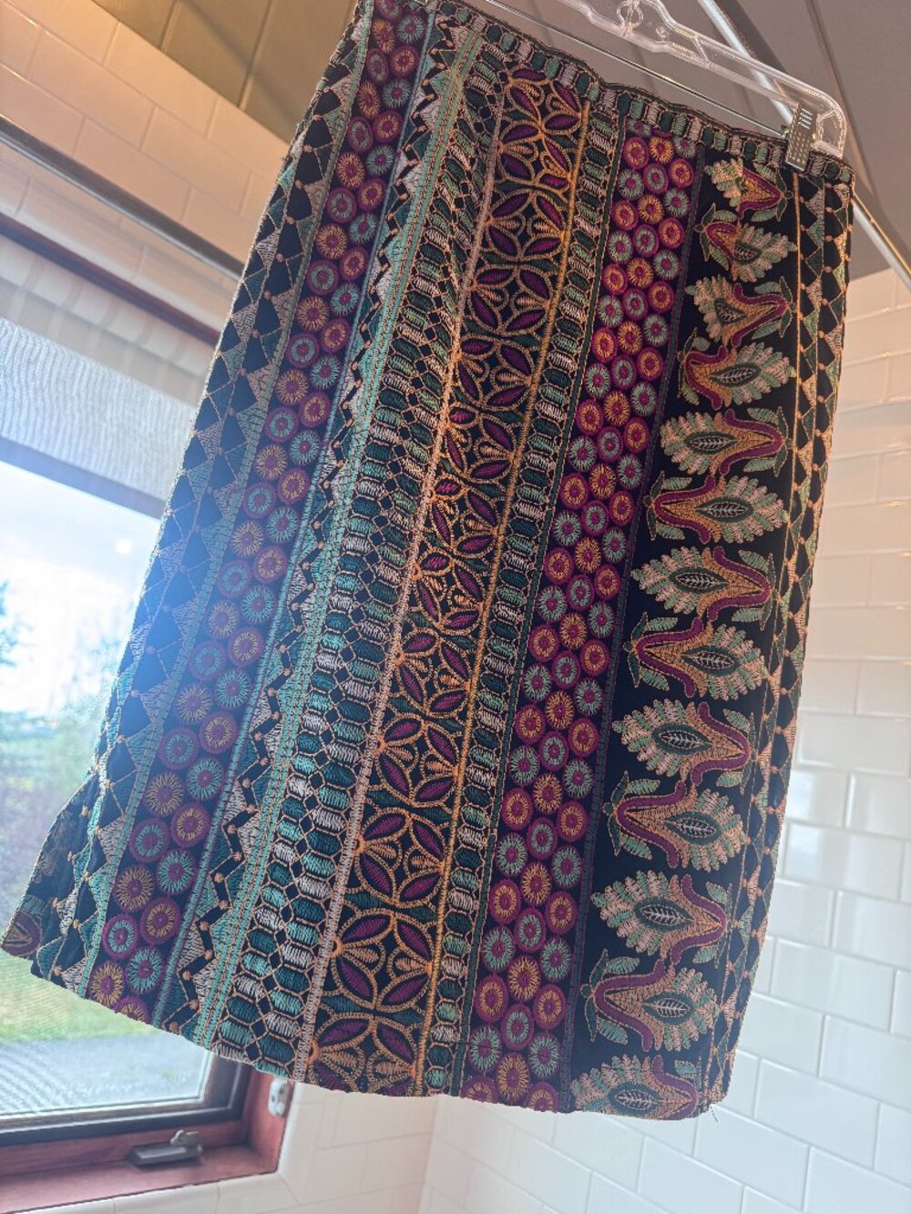 Vanessa Virginia Anthropologie Sonja Embroidered Skirt Size 6